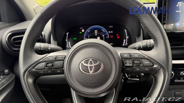 Toyota Yaris Cross 1.5L HEV CVT Comfort 2025