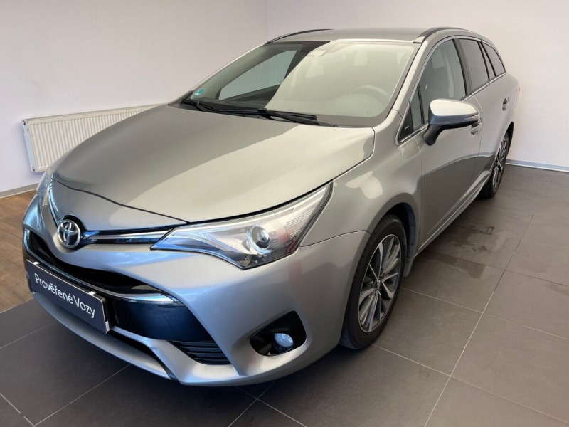 Toyota Avensis 1.8 Valvematic Trend