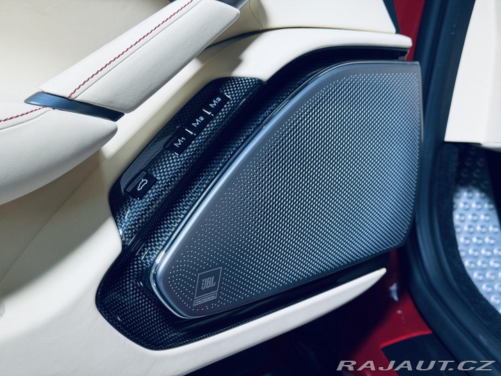 Ferrari Roma FULL CARBON MAX VÝB ZÁRUK 2021