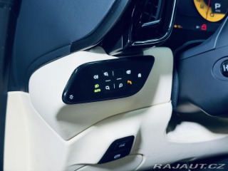 Ferrari Roma FULL CARBON MAX VÝB ZÁRUK 2021