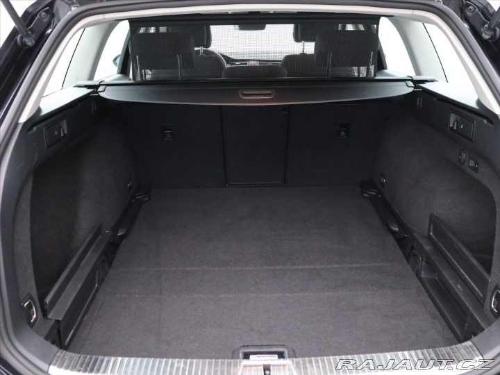 Volkswagen Passat 2,0 110kW BMT DSG Busines 2021