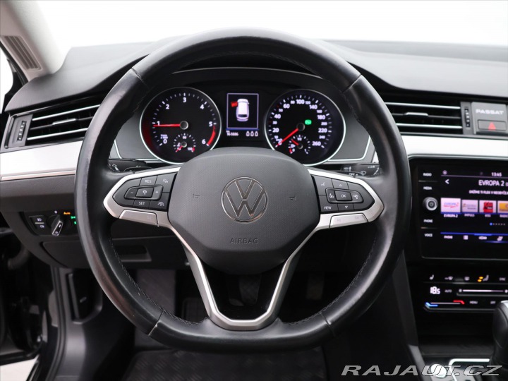 Volkswagen Passat 2,0 110kW BMT DSG Busines 2021