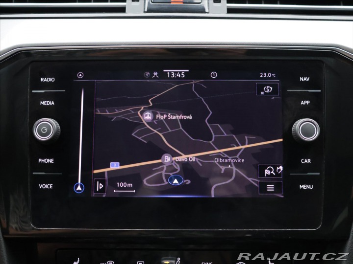 Volkswagen Passat 2,0 110kW BMT DSG Busines 2021