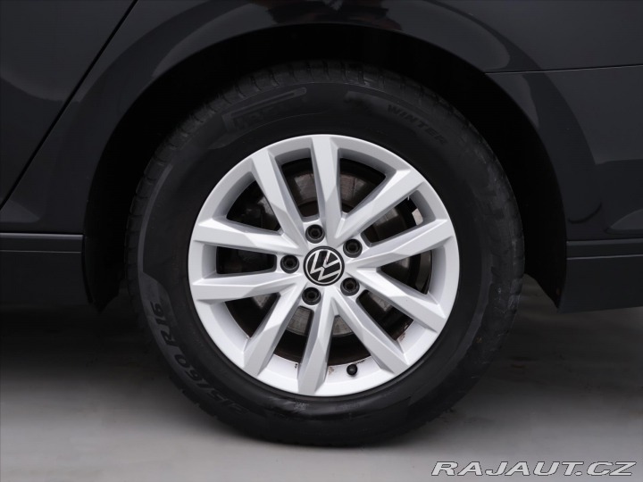 Volkswagen Passat 2,0 110kW BMT DSG Busines 2021
