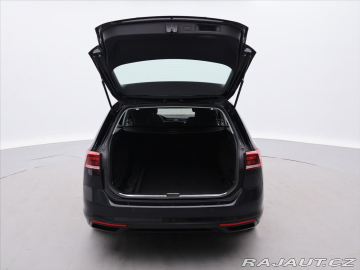 Volkswagen Passat 2,0 110kW BMT DSG Busines 2021
