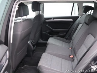 Volkswagen Passat 2,0 110kW BMT DSG Busines 2021