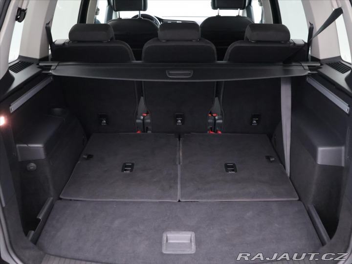 Volkswagen Touran 2,0 TDI 110kW DSG Highlin 2015