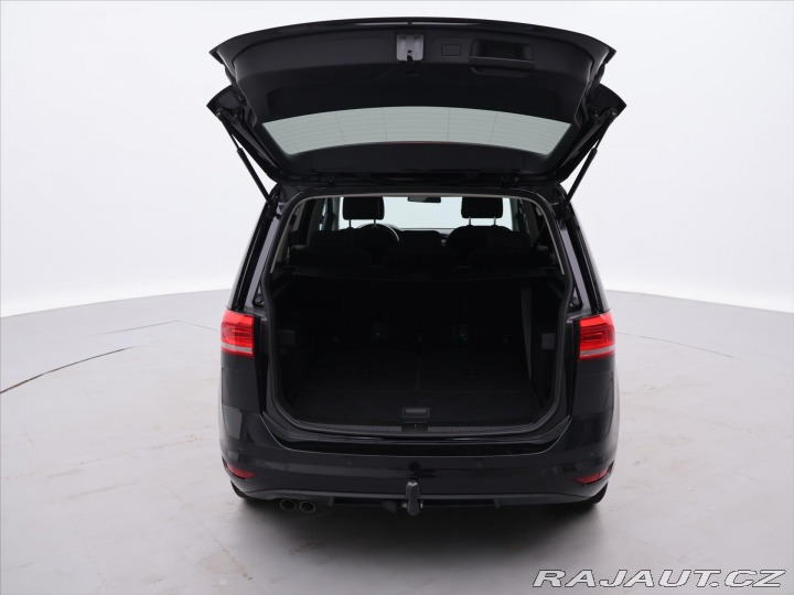 Volkswagen Touran 2,0 TDI 110kW DSG Highlin 2015
