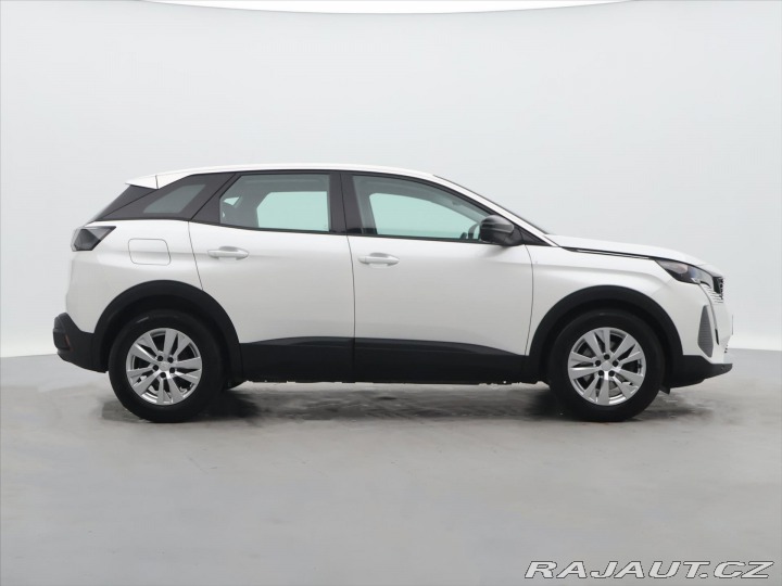 Peugeot 3008 1,5 BlueHDi 96Kw CZ DPH 2022