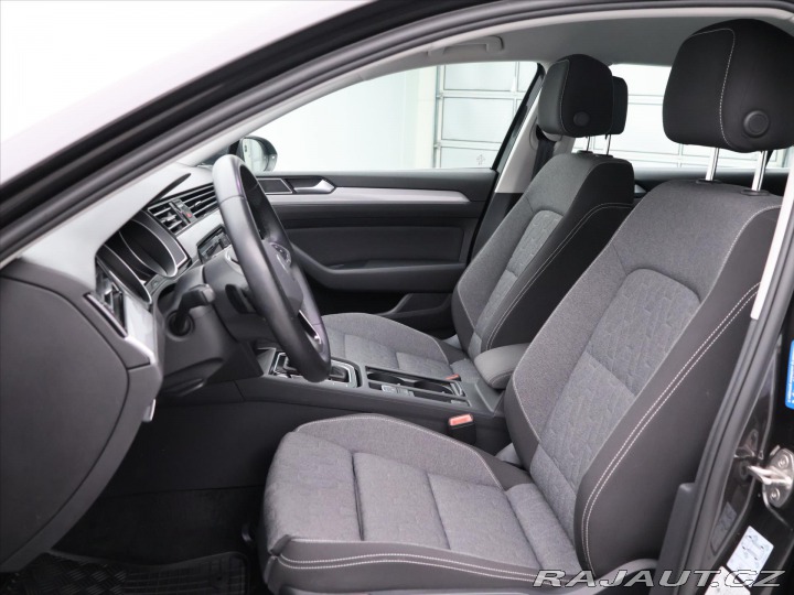 Volkswagen Passat Variant 1,5 TSI EVO 110kW 2024