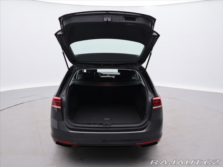 Volkswagen Passat Variant 1,5 TSI EVO 110kW 2024