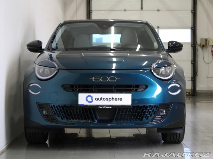 Fiat 600 1,2 Hybrid 145k. Icon 11t 2024