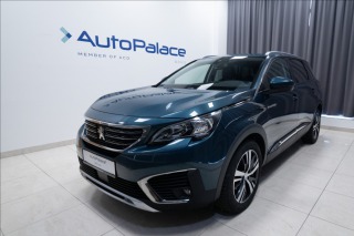 Peugeot 5008 1,2 PT KAMERA 360° VÝHŘEV