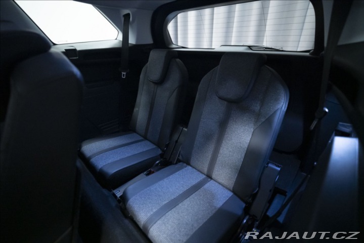 Peugeot 5008 1,2 PT KAMERA VÝHŘEV 7 MÍ 2018