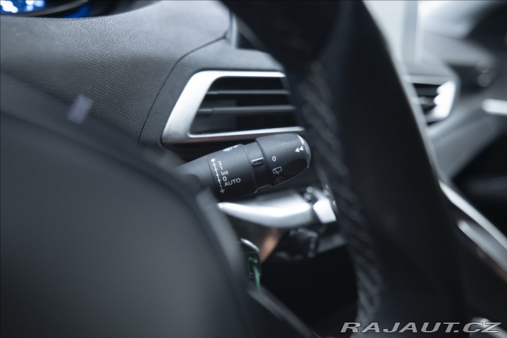 Peugeot 5008 1,2 PT KAMERA VÝHŘEV 7 MÍ 2018