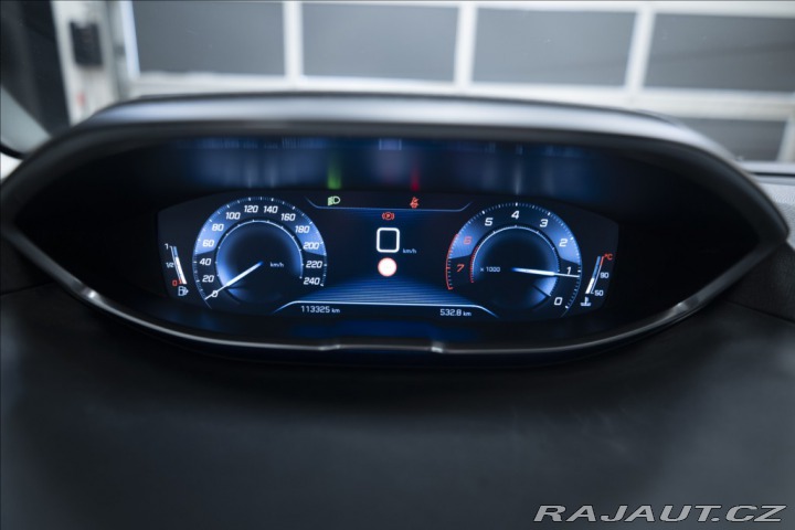 Peugeot 5008 1,2 PT KAMERA VÝHŘEV 7 MÍ 2018
