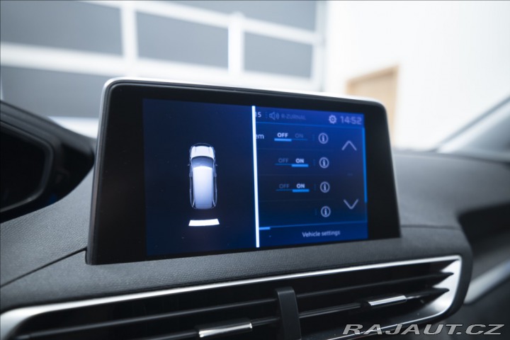 Peugeot 5008 1,2 PT KAMERA VÝHŘEV 7 MÍ 2018
