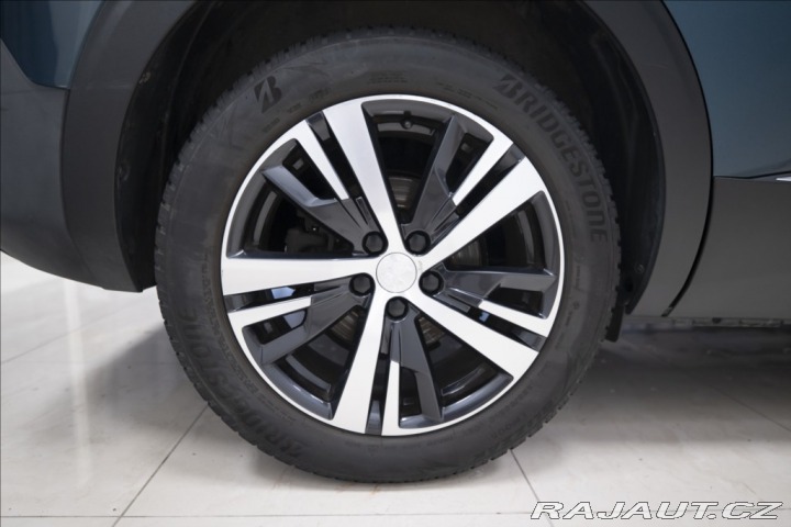 Peugeot 5008 1,2 PT KAMERA VÝHŘEV 7 MÍ 2018