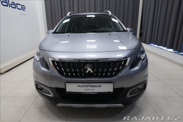 Peugeot 2008 1,2 i AT NAVI VÝHŘEV TAŽN 2017