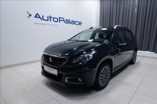 Peugeot 2008 1,2 i 1. AUT. AC VÝHŘEV 1