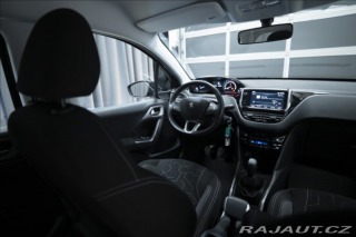 Peugeot 2008 1,2 i 1. AUT. AC VÝHŘEV 1 2018