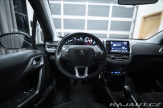 Peugeot 2008 1,2 i 1. AUT. AC VÝHŘEV 1 2018