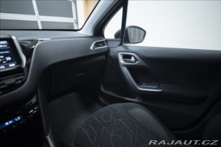 Peugeot 2008 1,2 i 1. AUT. AC VÝHŘEV 1 2018