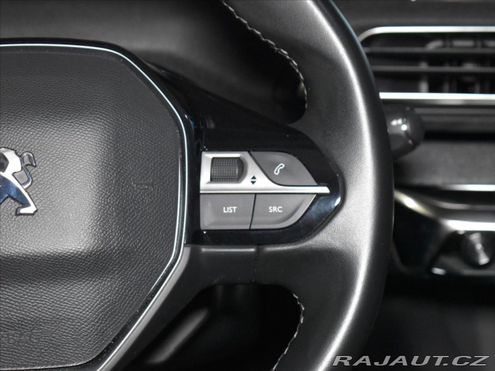 Peugeot 5008 1,5 HDI Allure Tažné,pano 2020