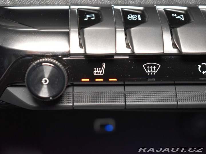 Peugeot 5008 1,5 HDI Allure Tažné,pano 2020