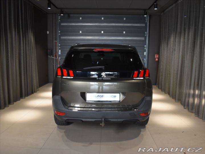 Peugeot 5008 1,5 HDI Allure Tažné,pano 2020