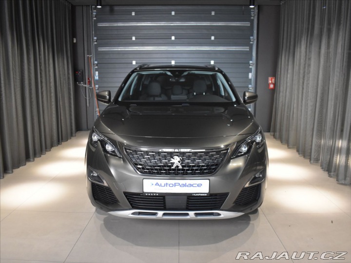 Peugeot 5008 1,5 HDI Allure Tažné,pano 2020