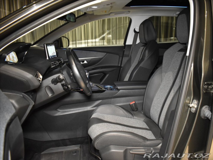 Peugeot 5008 1,5 HDI Allure Tažné,pano 2020