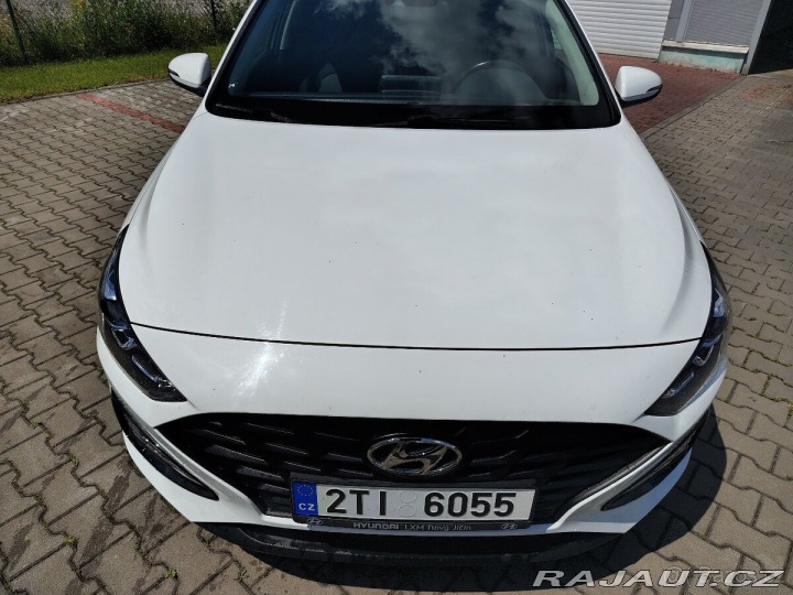 Hyundai i30 1,5   HB MT 1800