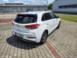 Hyundai i30 1,5 HB MT 1800