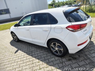 Hyundai i30 1,5 HB MT 1800