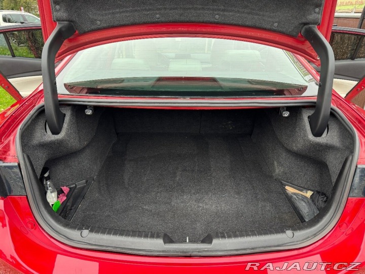 Mazda 6 2,2 Skyactiv-D 175 koní 2016