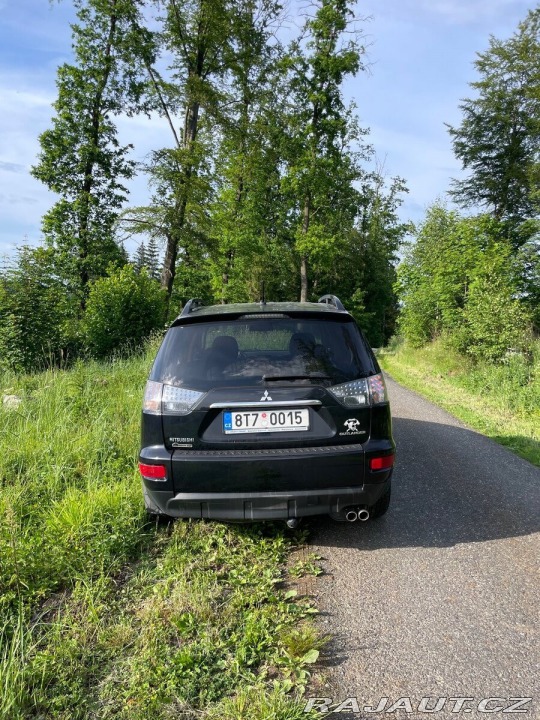 Mitsubishi Outlander 2,2   2012 130kw 2012