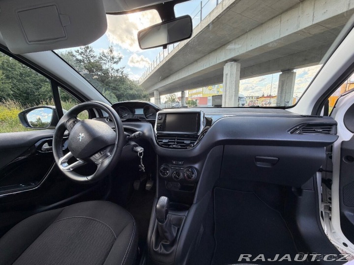 Peugeot 208 1,2   60KW, 2017 2017