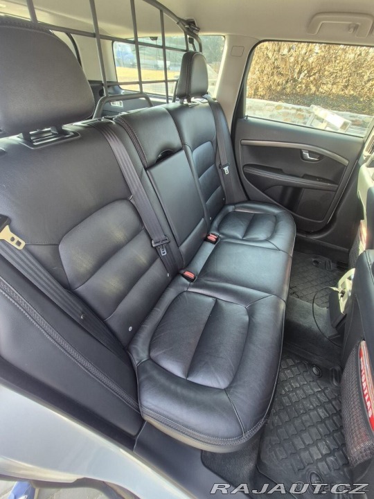 Volvo XC70 2,4   D4 AWD 158kW 2015