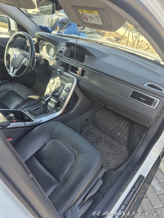 Volvo XC70 2,4   D4 AWD 158kW 2015