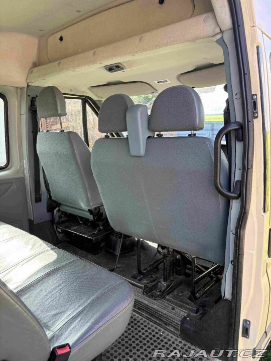 Ford Transit 2,2   TDCi 9 míst 2010