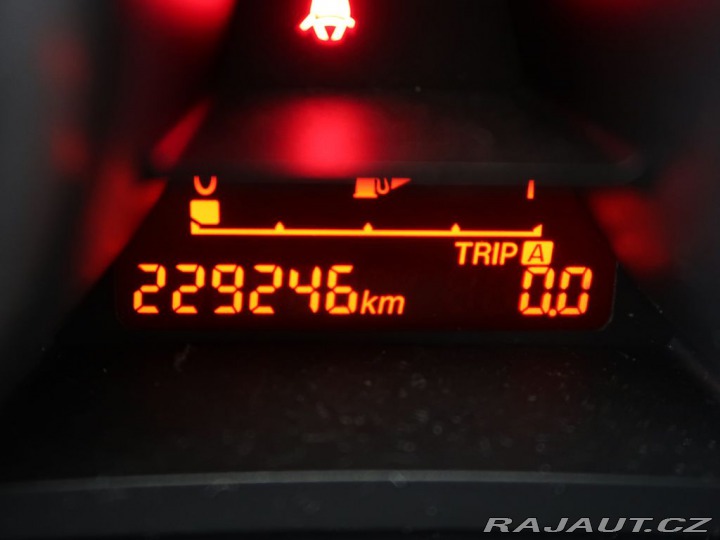 Mazda 5 2.0,83kW,7Míst,Center-Lin 2011