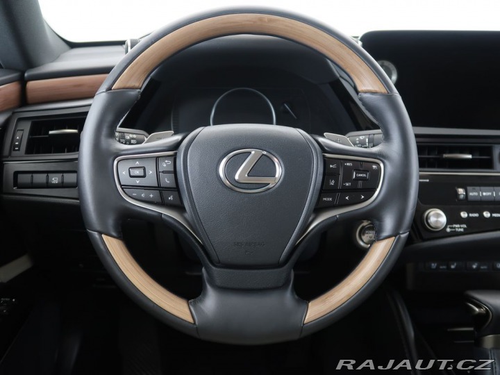 Lexus Ostatní modely ES 300 2.5Hybrid,CZ,1Maj,Prestig 2023