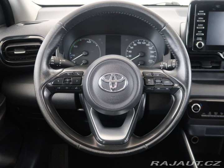 Toyota Yaris 1.5Hybrid,68kW,CZ,1Maj,Co 2023