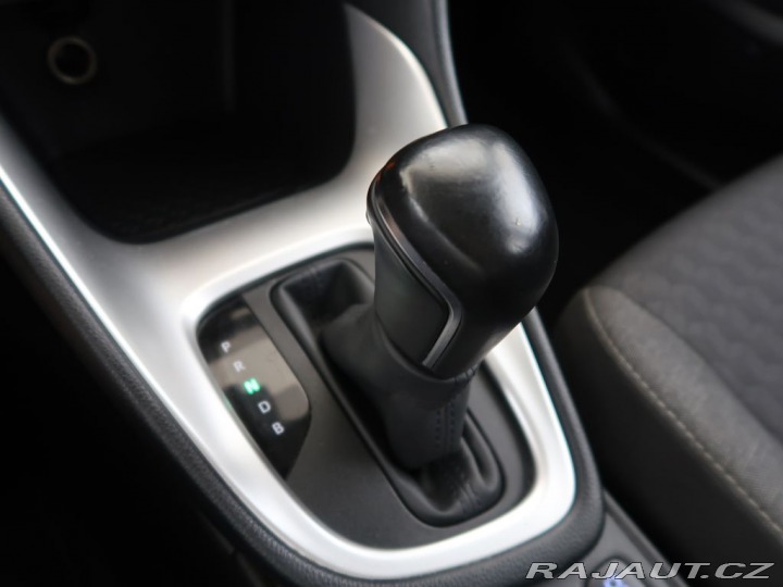Toyota Yaris 1.5Hybrid,68kW,CZ,1Maj,Co 2023