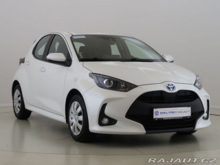 Toyota Yaris 1.5Hybrid,68kW,CZ,1Maj,Co 2023