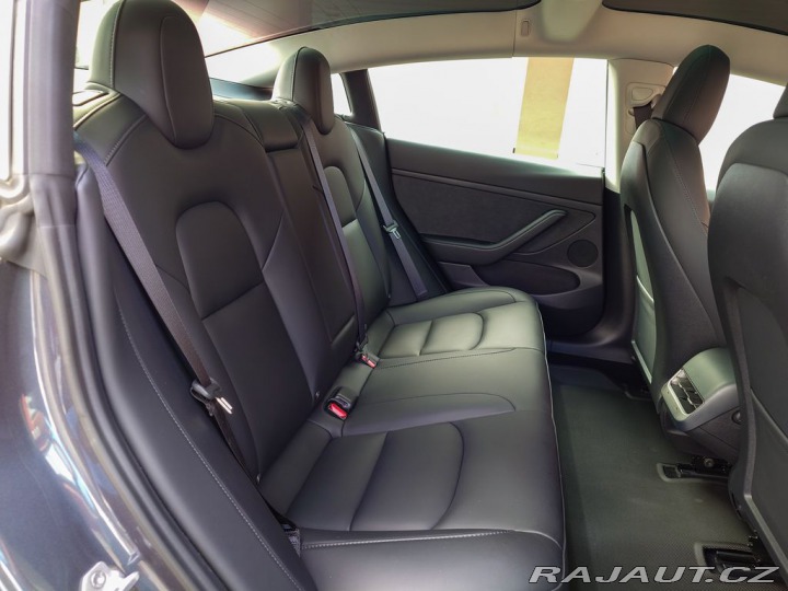 Tesla Model 3 Standard plus RWD 220kW S 2022
