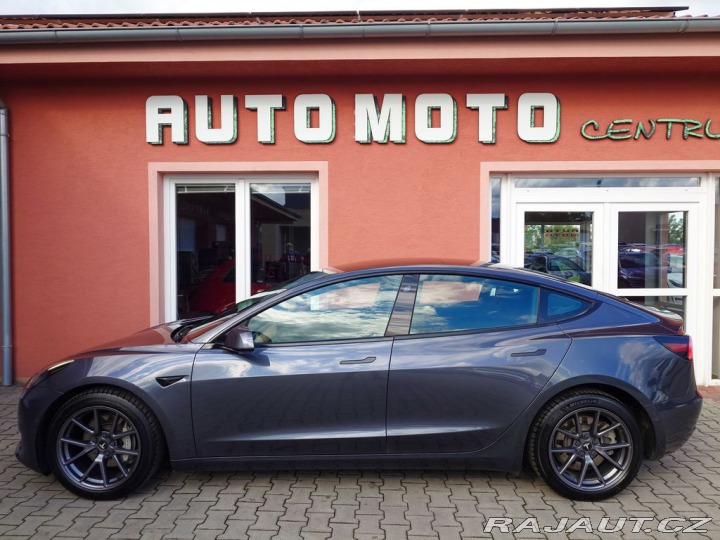 Tesla Model 3 Standard plus RWD 220kW S 2022