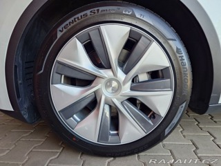 Tesla Model Y Standard plus RWD 220kW S 2023