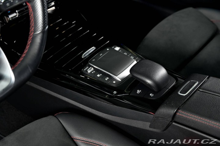 Mercedes-Benz CLA Shooting Brake AMG 45 28 2021